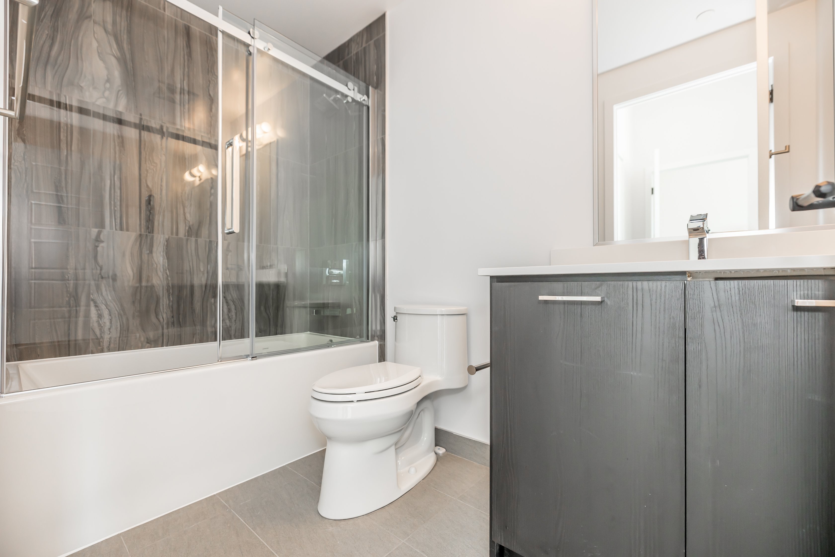 415 Sea Ray Avenue-126-1